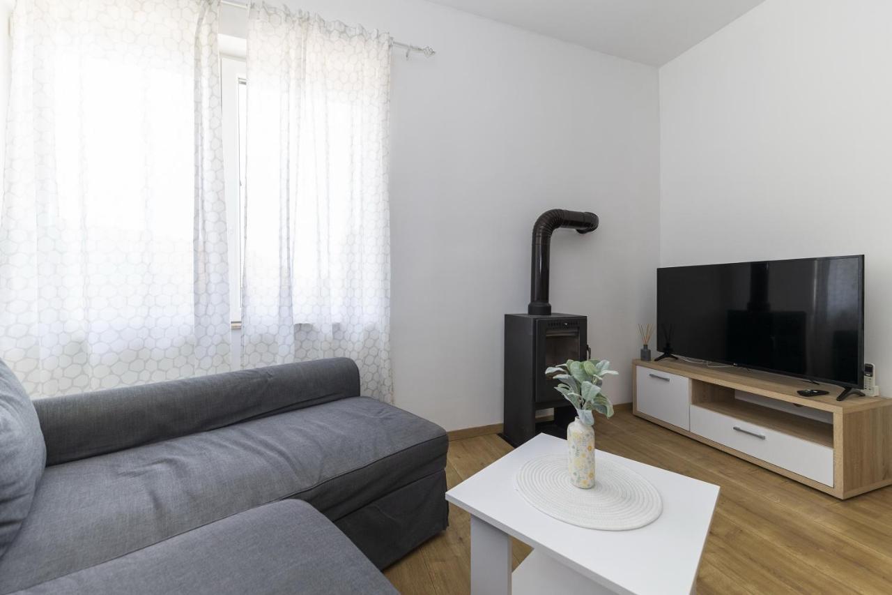 Apartments 23 And 25 With Free Private Parking ซาดาร์ ภายนอก รูปภาพ